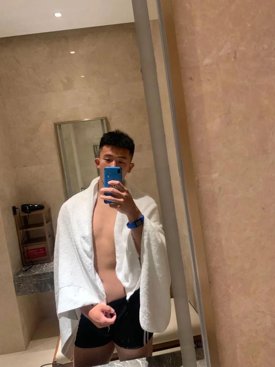 185cm 大鼻子男大，大包实力藏不住了！