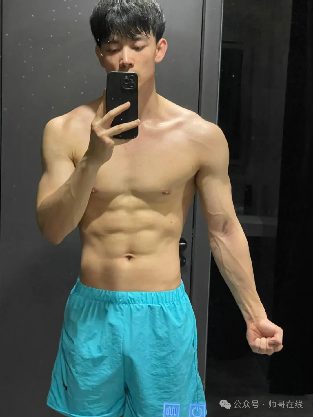 188CM 薄肌健身帅哥，, 估计很多人会喜欢这款！