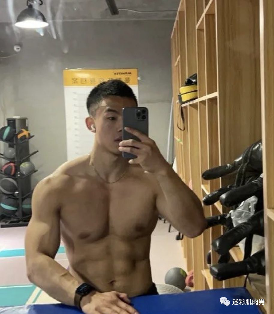 185CM 篮球长腿小哥，身材好到爆！