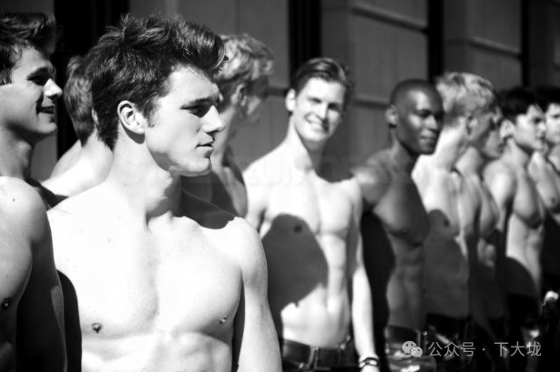 A&F 前 CEO 和伴侣性侵百名男模被捕，80 岁面临无期徒刑