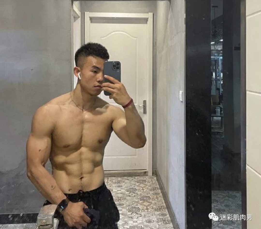 185CM 篮球长腿小哥，身材好到爆！