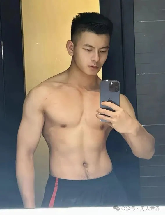 180cm 大舅舅！！！身材绝对是没得说