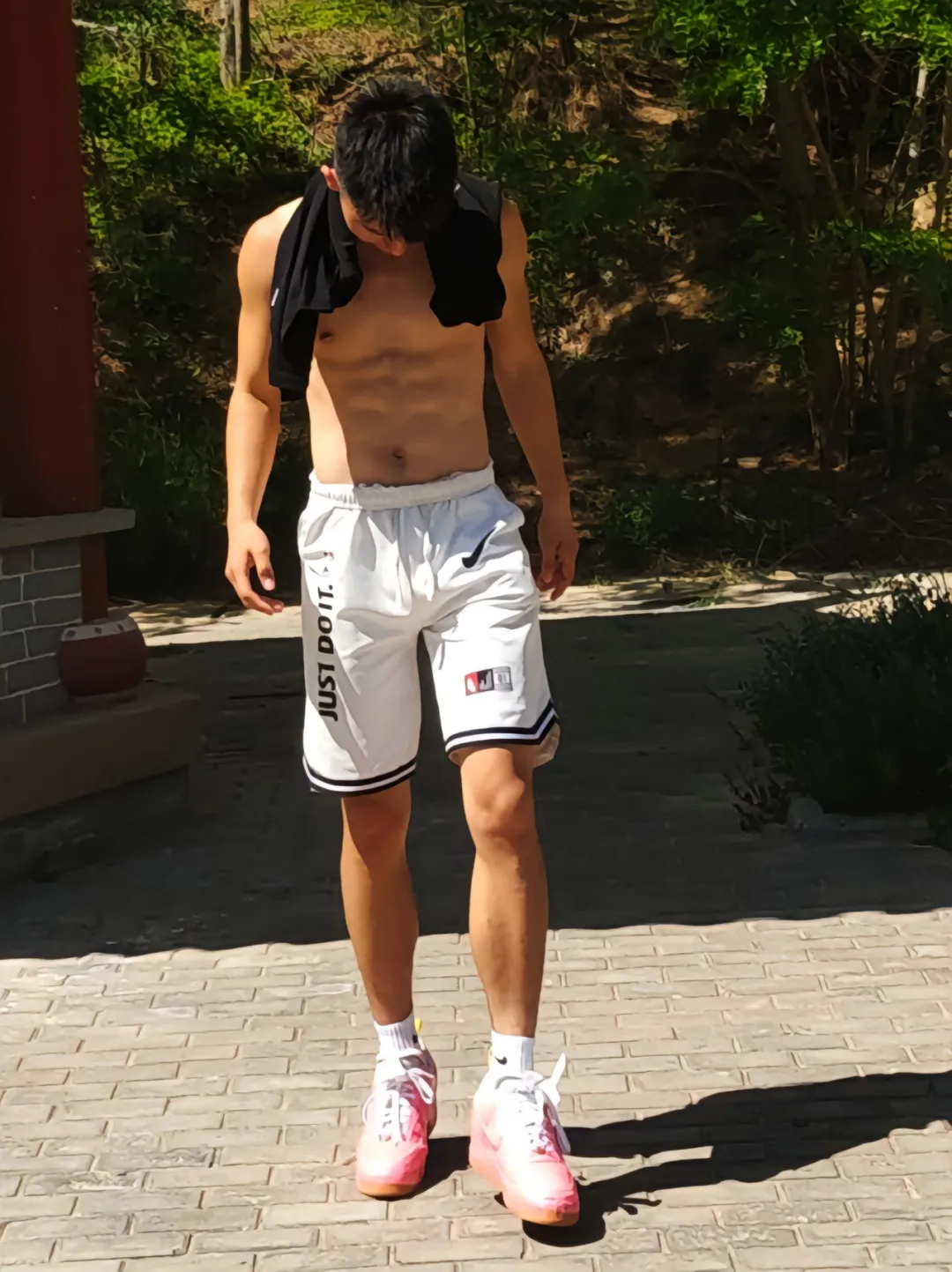 帅气的西安交大黑皮体育生 Andy. 泽！
