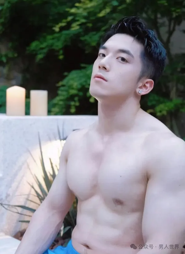 18 楼白皮男大真的超可以啊