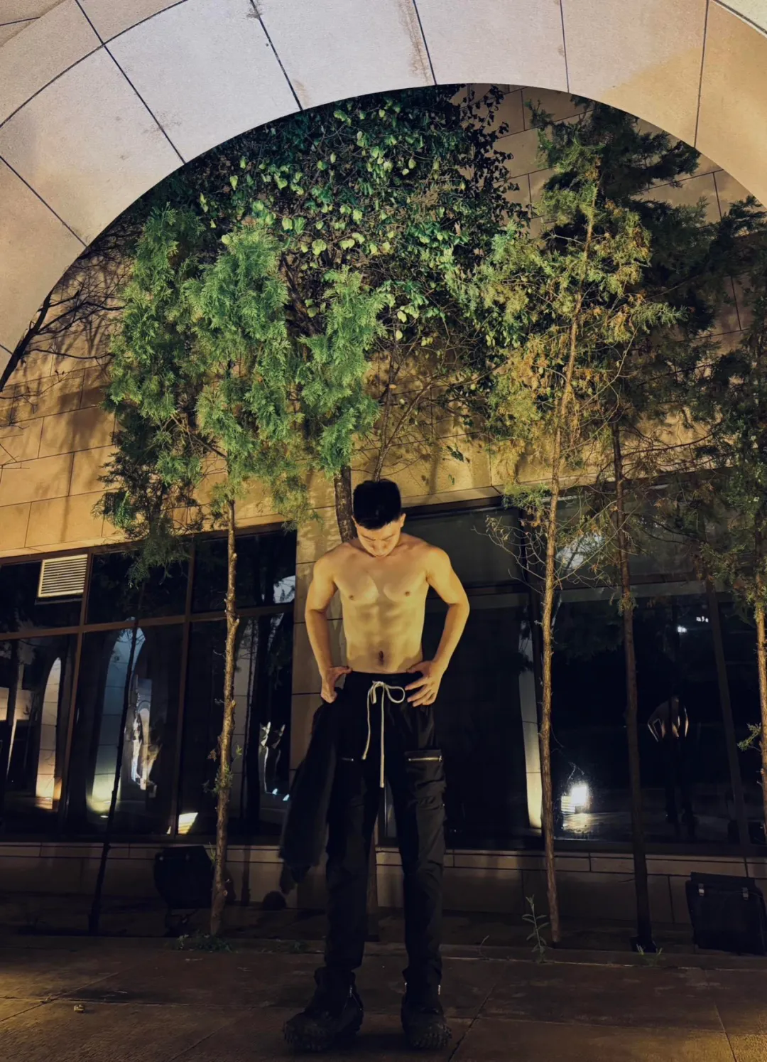 帅气的西安交大黑皮体育生 Andy. 泽！