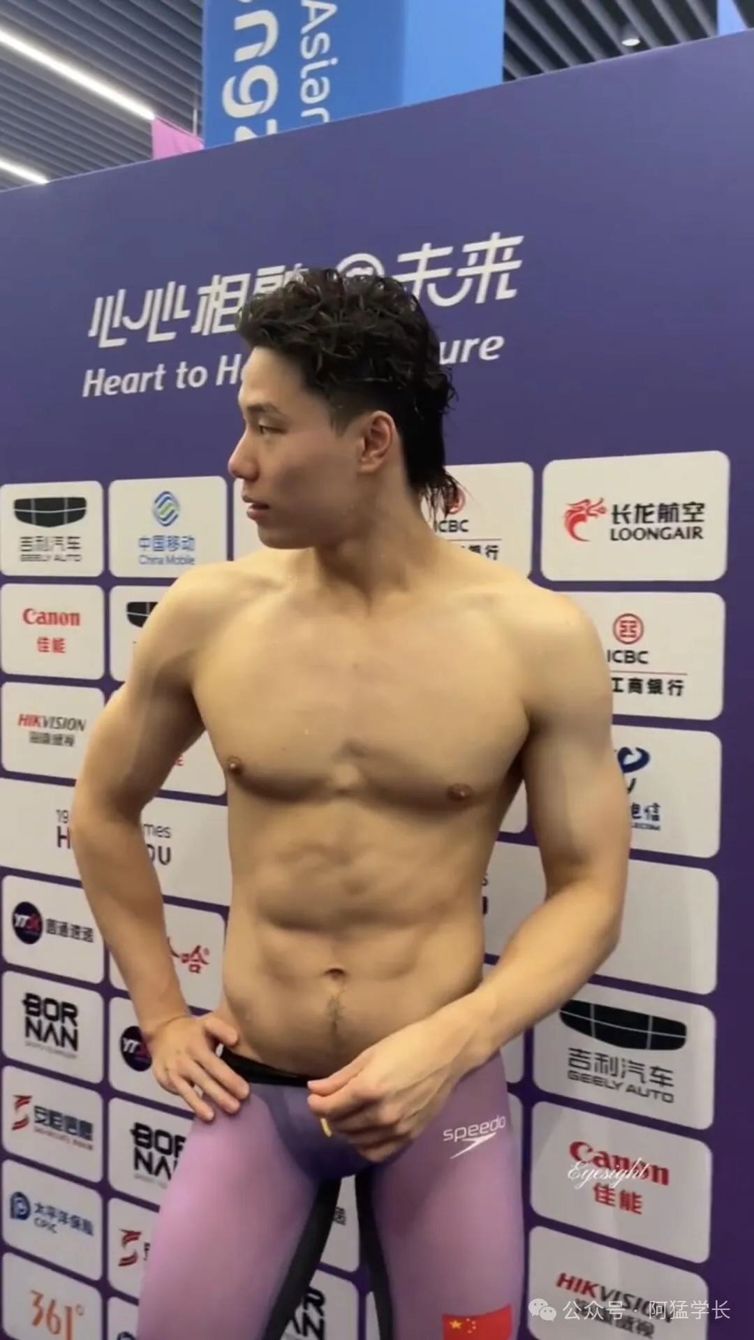 体育圈的队友们！昨天都上线吃哈密瓜了…