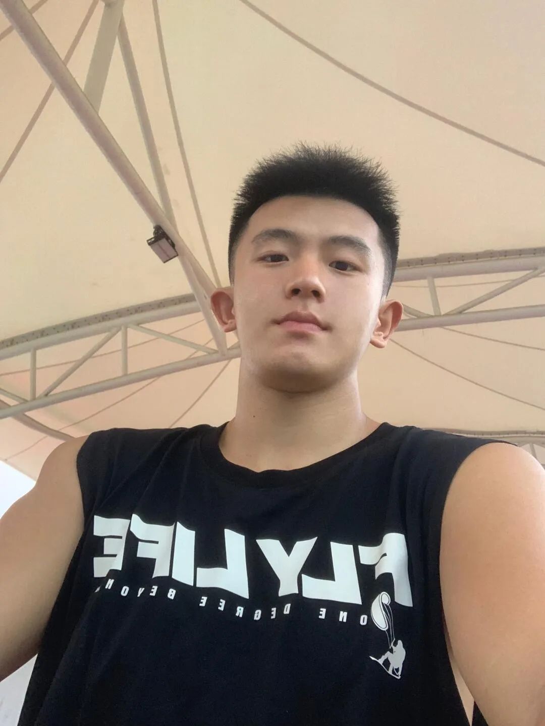 185cm 大鼻子男大，大包实力藏不住了！