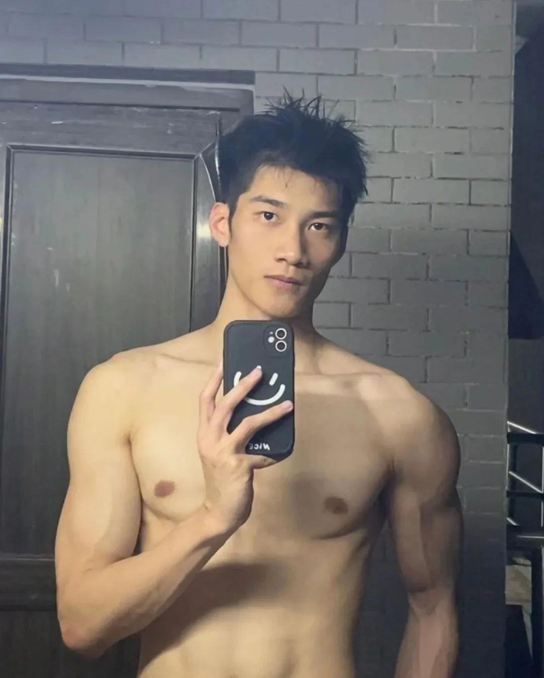 184CM 少年感薄肌男友已上线！