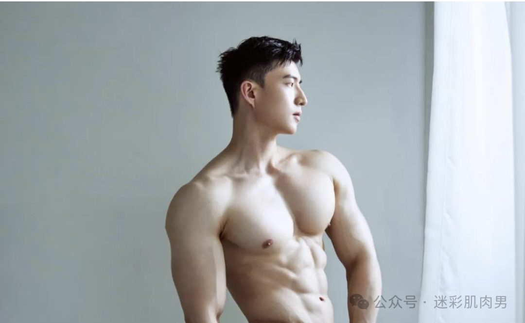 灰裤子小哥照片被盗当头像，你见过吗