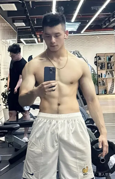180cm 大舅舅！！！身材绝对是没得说