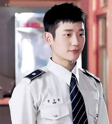 36 岁丁海寅近照被吐槽颜值惨了？这是逛夜店太频繁.......