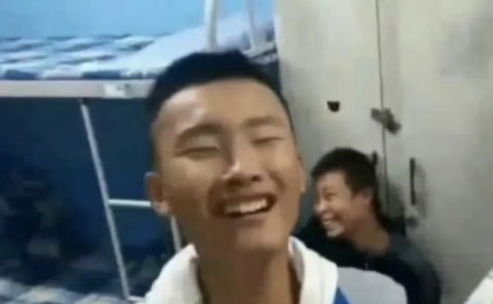易建联疑似陷入同性 PC 丑闻！