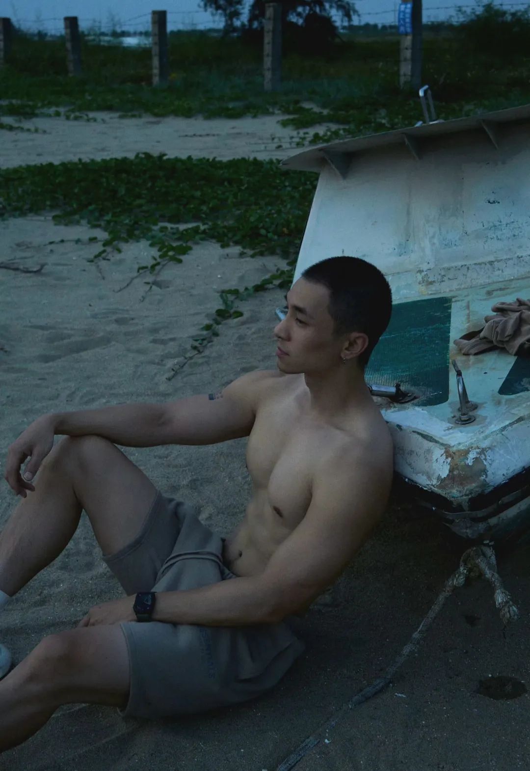 寸头肌肉小哥被曝光了评分 9.0！