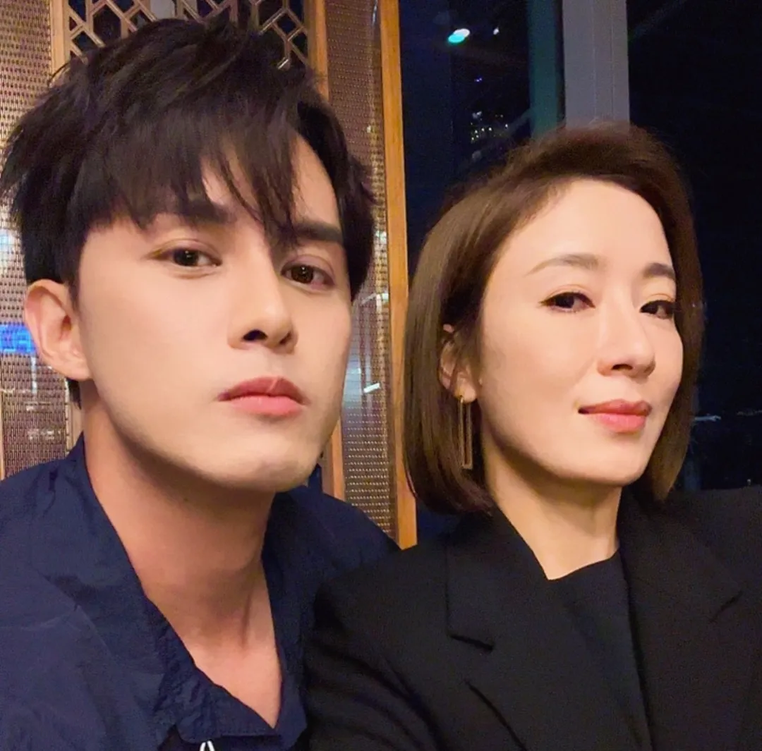 TVB 男演员 36 岁再演“小奶狗”，长相不符却无人吐槽