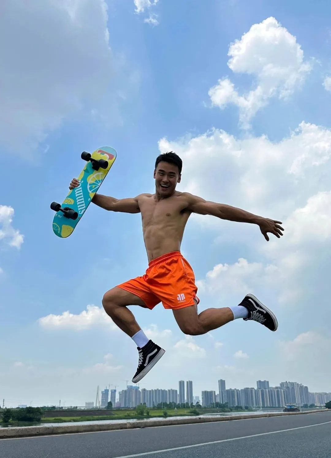 180cm 黑皮阳光大大大男孩，男友力爆发释放！