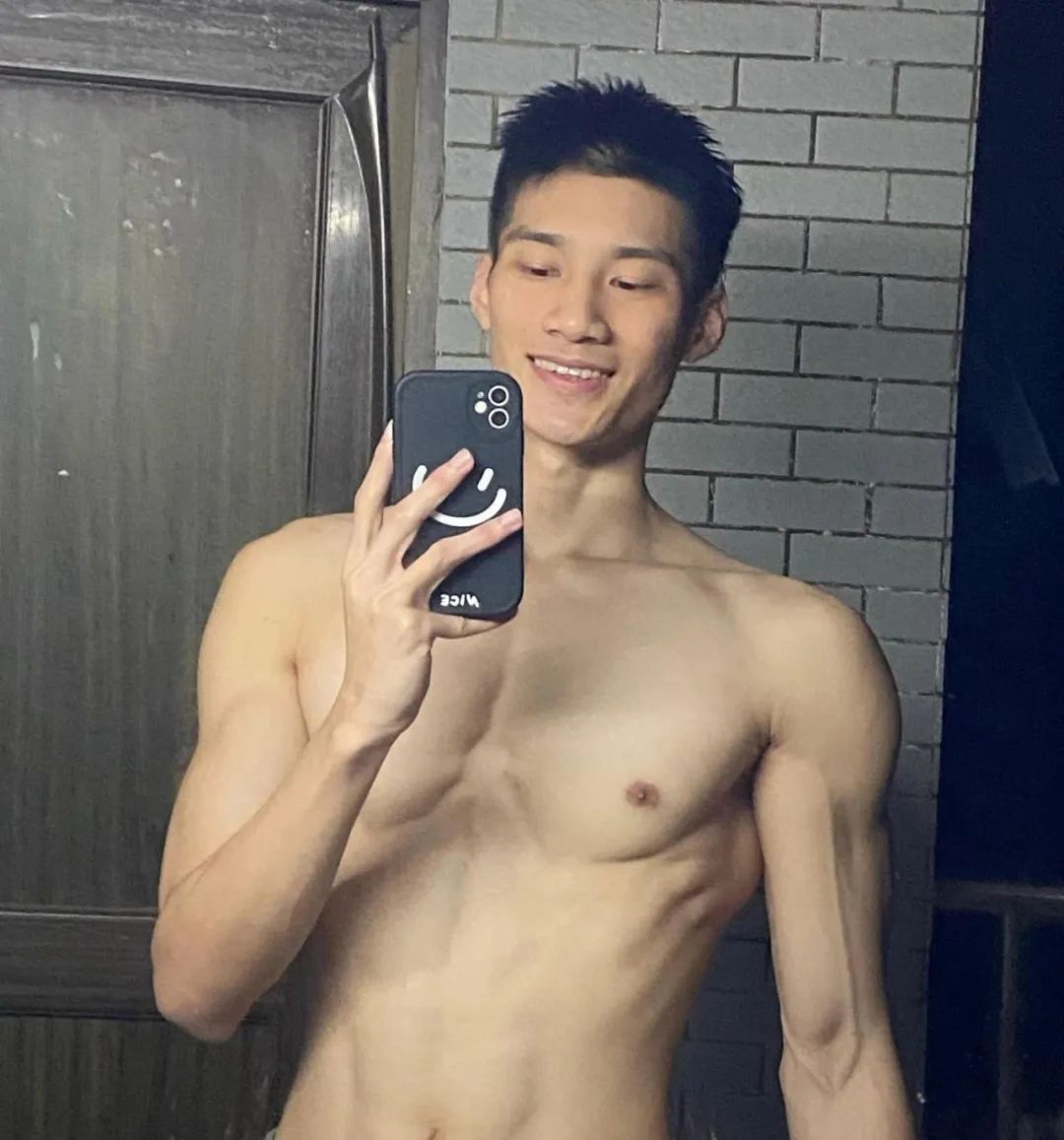 184CM 少年感薄肌男友已上线！
