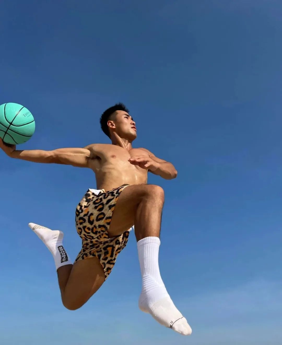 180cm 黑皮阳光大大大男孩，男友力爆发释放！
