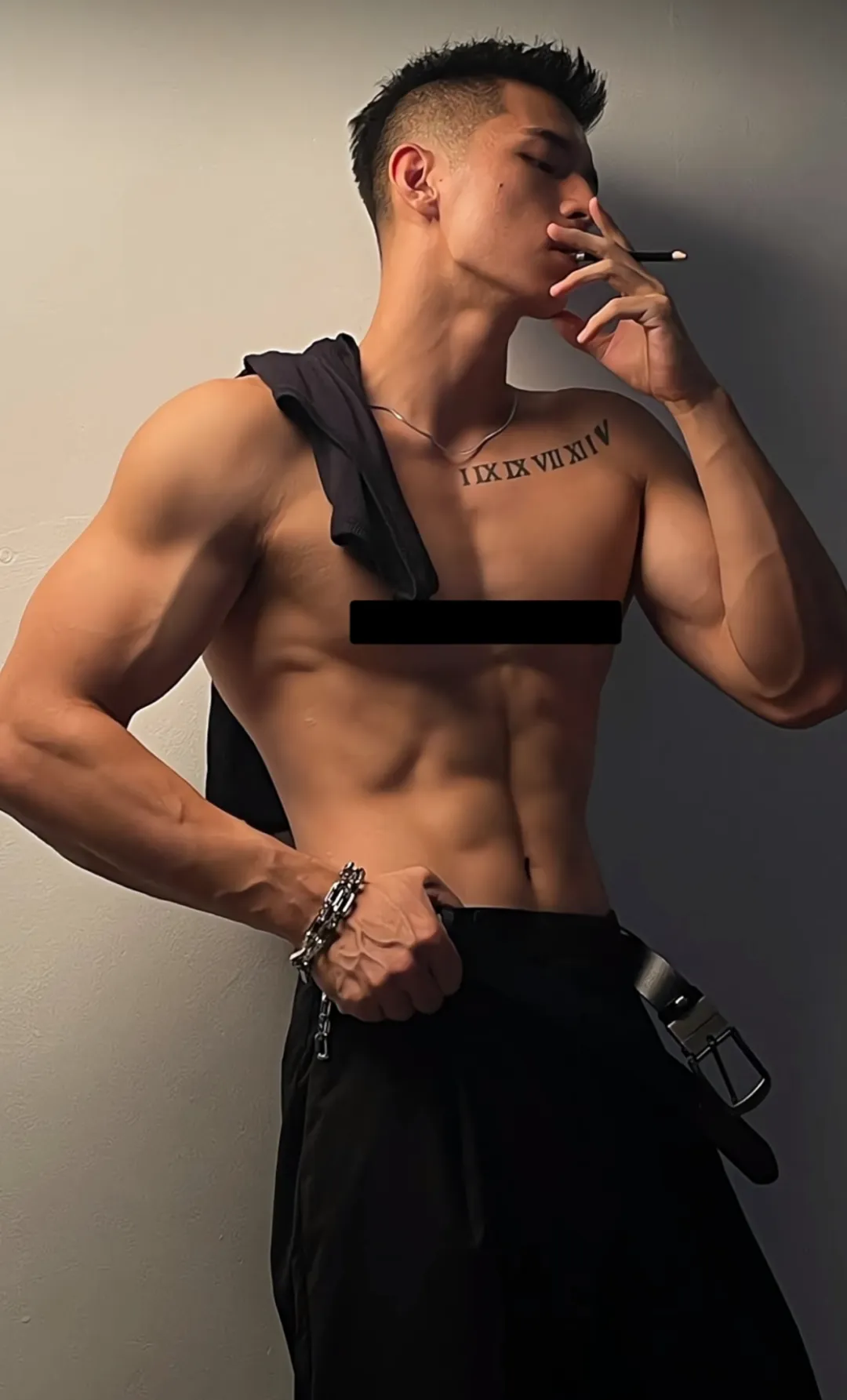 想看 00 后小狼狗蜘蛛侠吐丝！完全被拿捏了！
