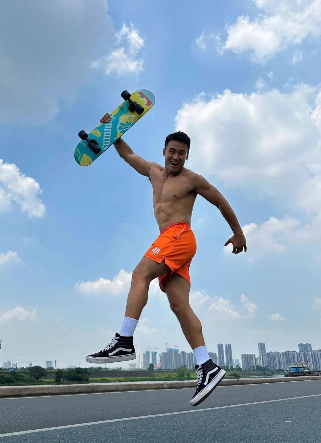 180cm 黑皮阳光大大大男孩，男友力爆发释放！