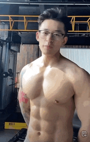 斯文眼镜人夫感小哥耐力太强直播走红！是免费看的吗？