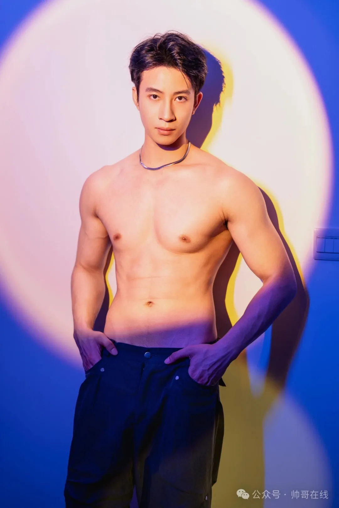 188CM 肌肉模特小哥，把持不住了！