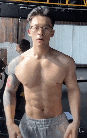 斯文眼镜人夫感小哥耐力太强直播走红！是免费看的吗？
