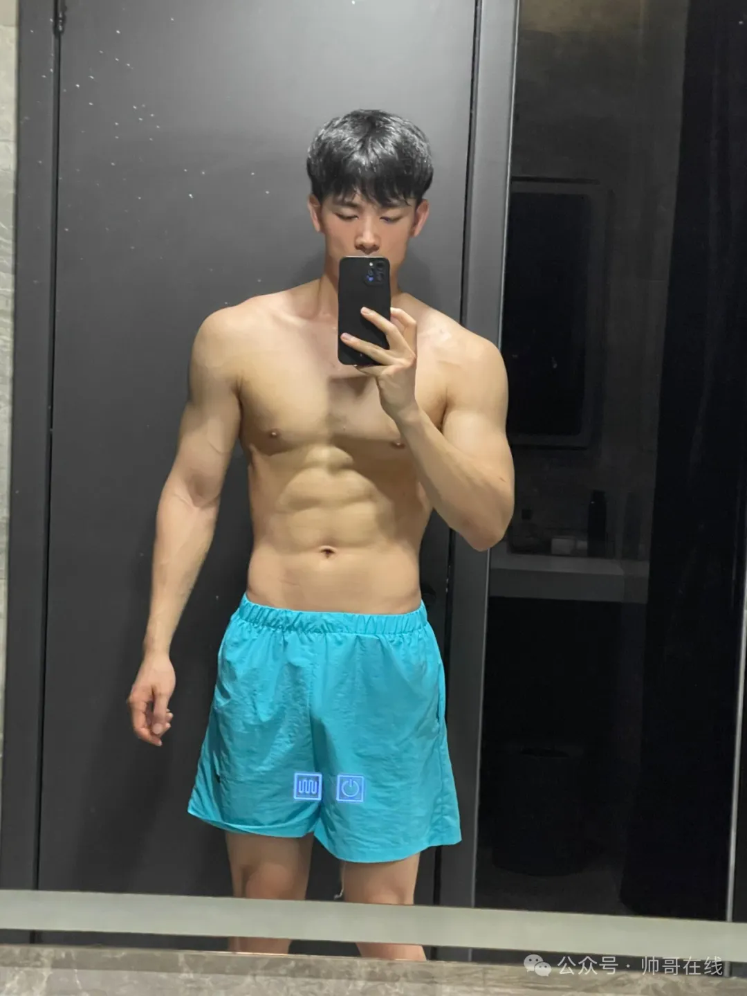 188CM 薄肌健身帅哥，, 估计很多人会喜欢这款！
