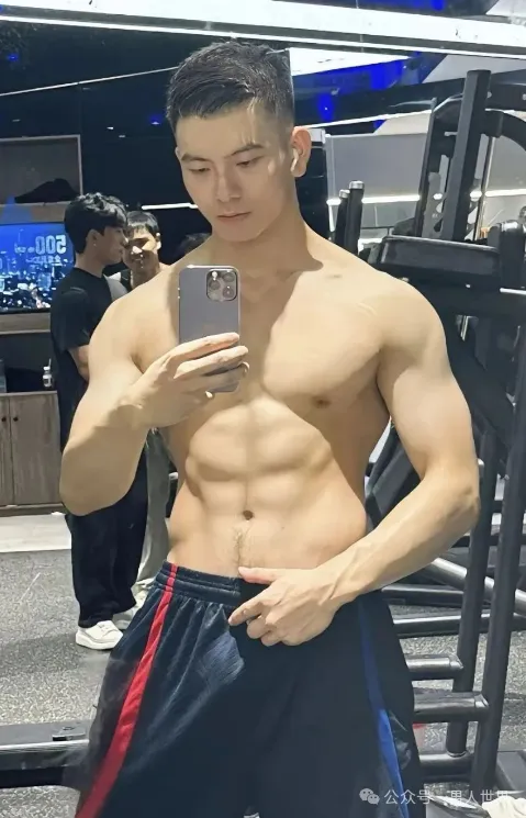 180cm 大舅舅！！！身材绝对是没得说