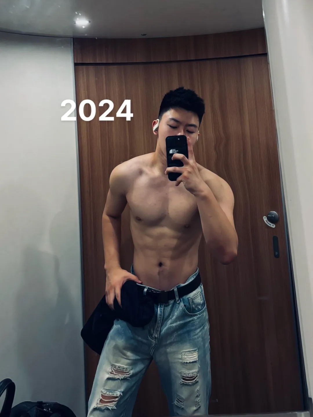 帅气的西安交大黑皮体育生 Andy. 泽！