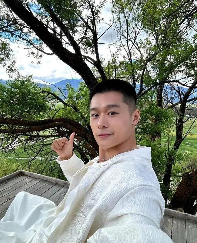 寸头帅气摩羯帅哥,阳光的重庆大男孩! 寸头帅气摩羯帅哥,阳光的重庆大男孩!