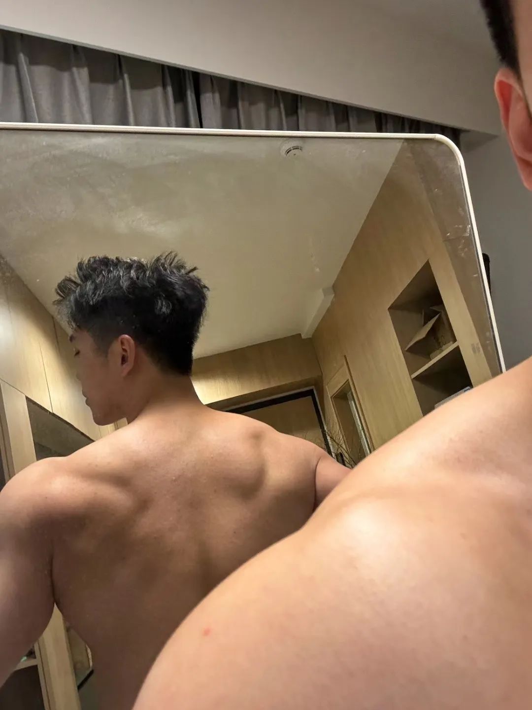186 腹肌体育生下海，彩虹大苞好顶
