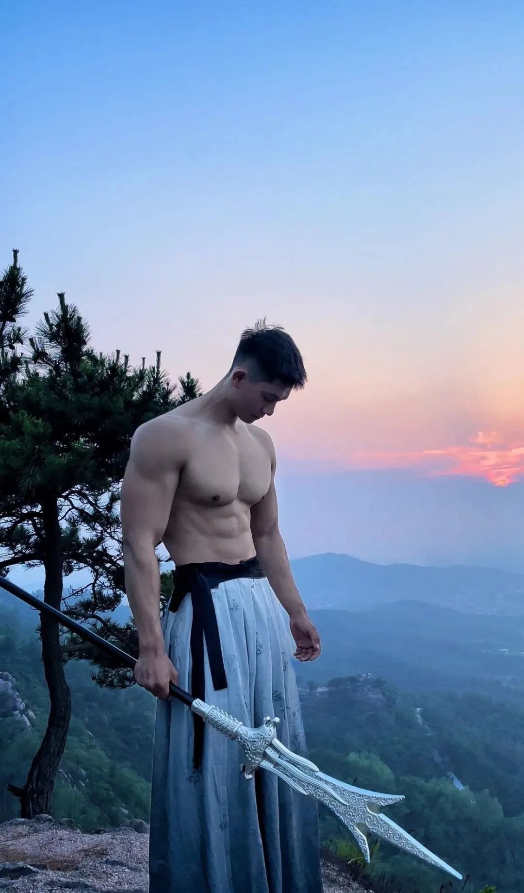 185cm 翘 P 山东帅哥，野外露营太有料了！