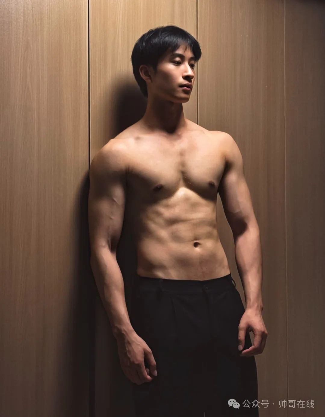 188CM 肌肉模特小哥，把持不住了！