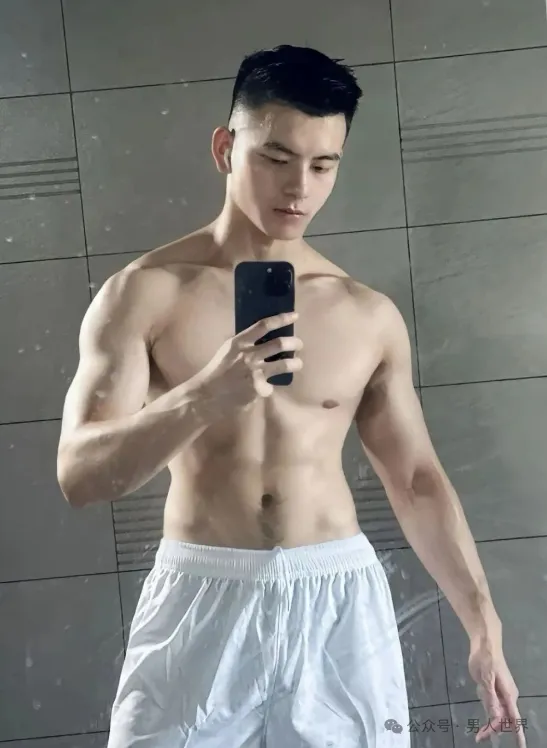180cm 大舅舅！！！身材绝对是没得说