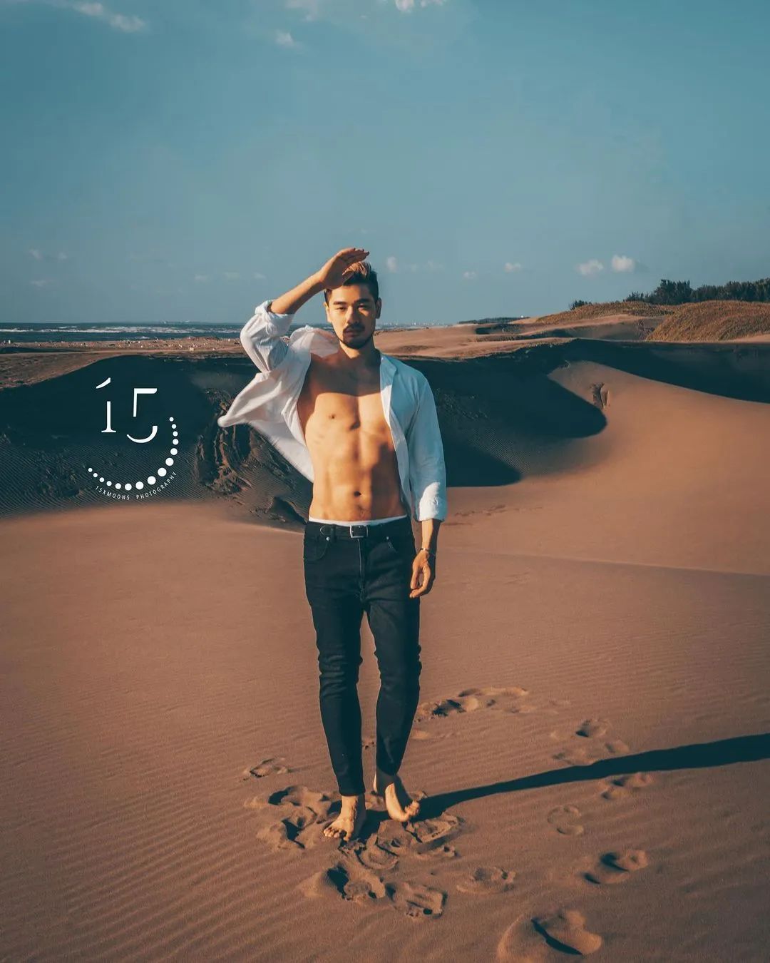 190CM 壮汉自拍照穿太少,络腮胡真性感! 190CM 壮汉自拍照穿太少,络腮胡真性感!