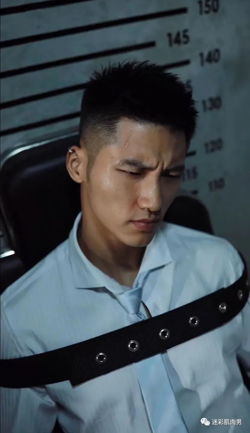 长腿男帅哥西装杀硬照写真绝了！太喜欢！