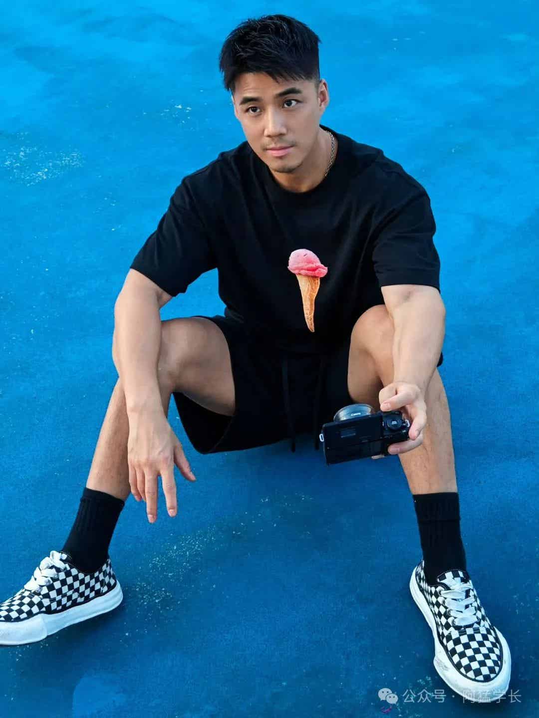 42 岁的他！拥有 18 岁的颜值和身材，是曾经的 G 圈一姐…