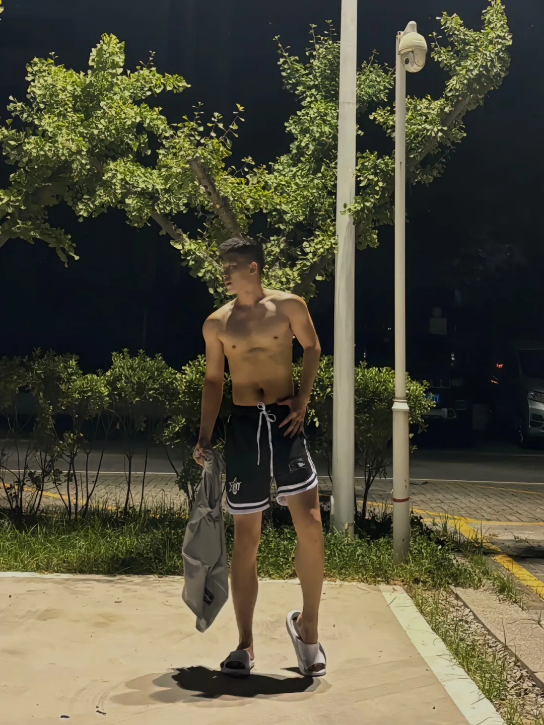 帅气的西安交大黑皮体育生 Andy. 泽！