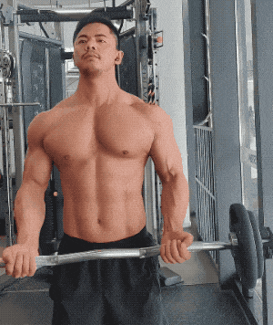 成都 gogoboy 穿白内裤自拍，实力藏不住了