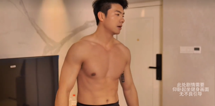 让 Gay 着迷的“肌肉体育生”们是如何擦边的？