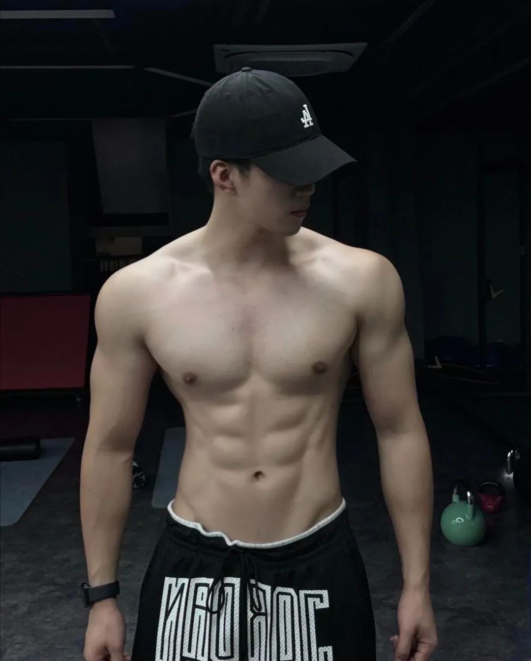 182cm 浙江冷白皮薄肌帅哥！腰身比例绝了！