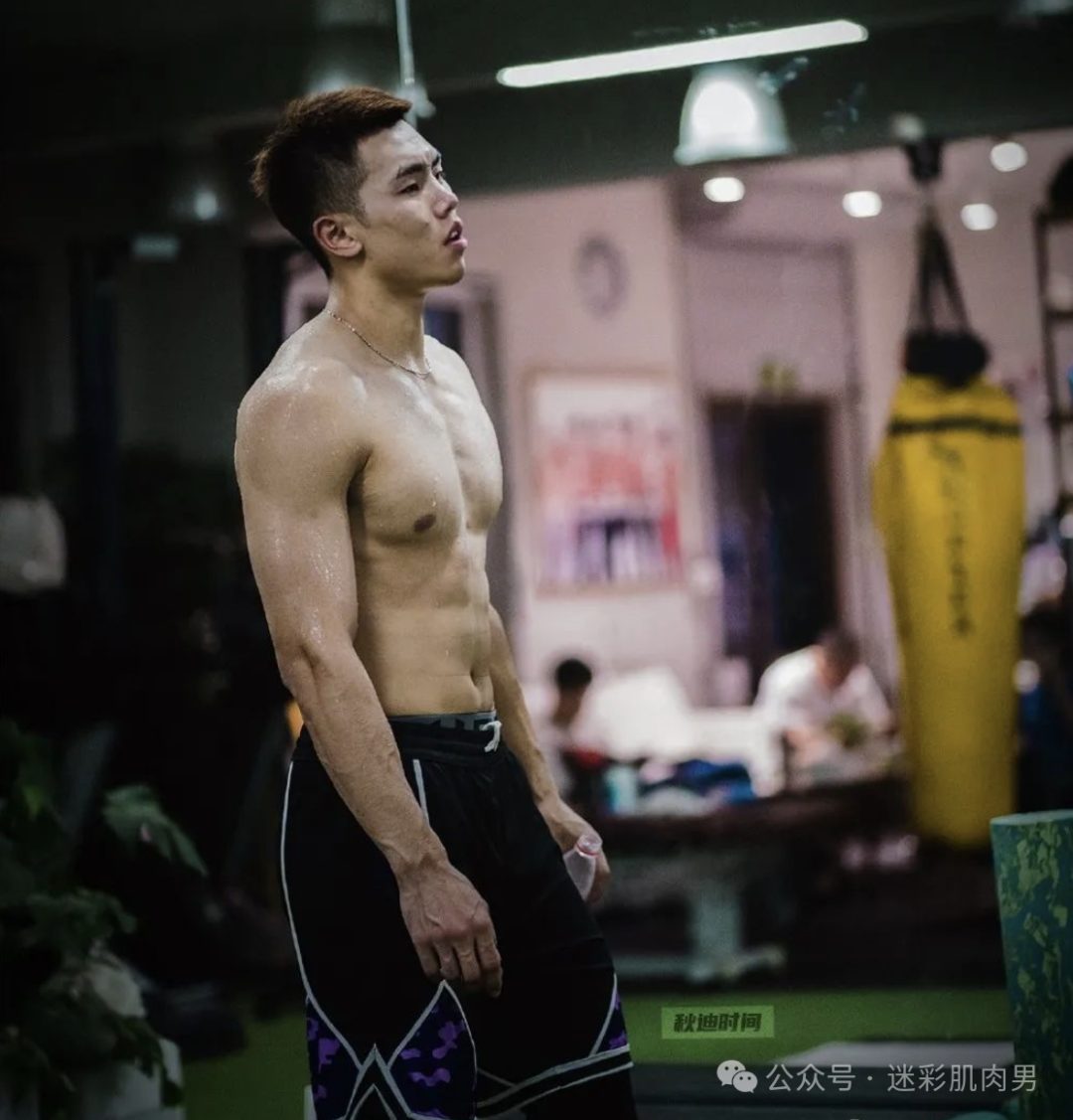 北京体育学院 196CM 篮球帅哥，河南小伙没让人失望！