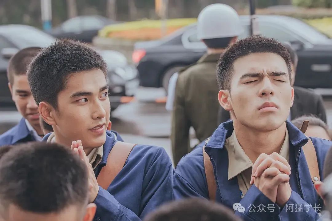 央妈 2018 年笔下的通讯录，你知道是什么样子吗？