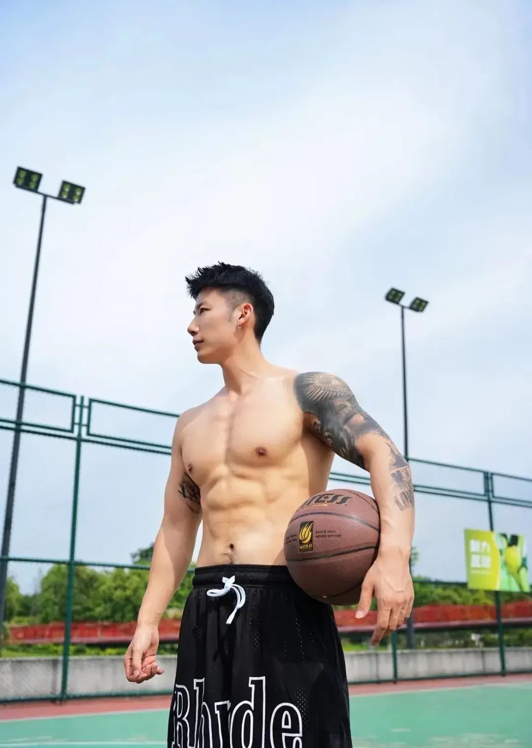 篮球体育生和你一起运动促动多巴胺！