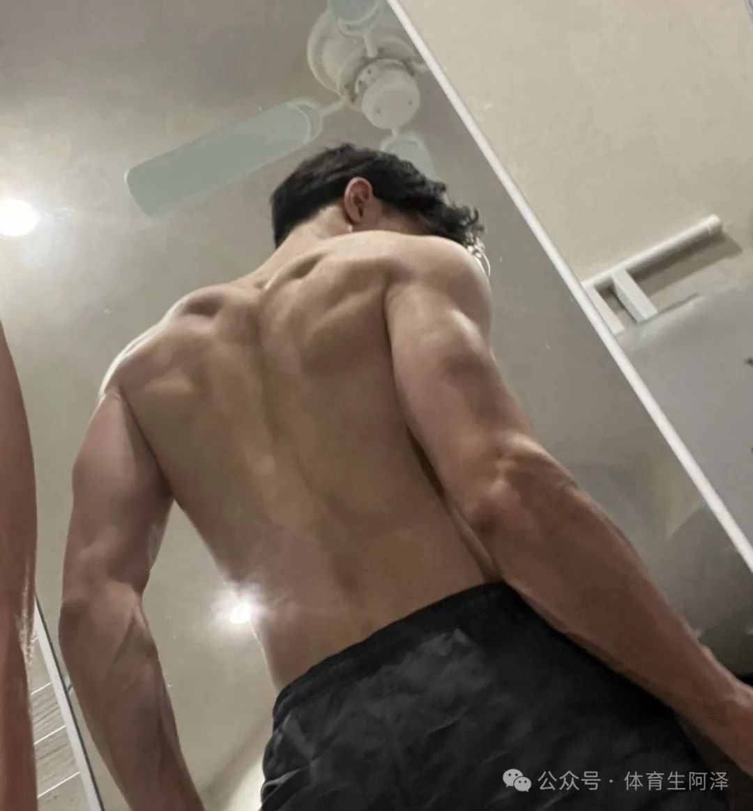 185 篮球体育生，腹肌写真全见版！八块腹肌别太诱人