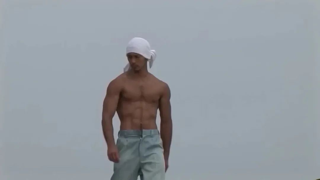 帅哥下海拍片，DVD 里的男人，纯天然不打药