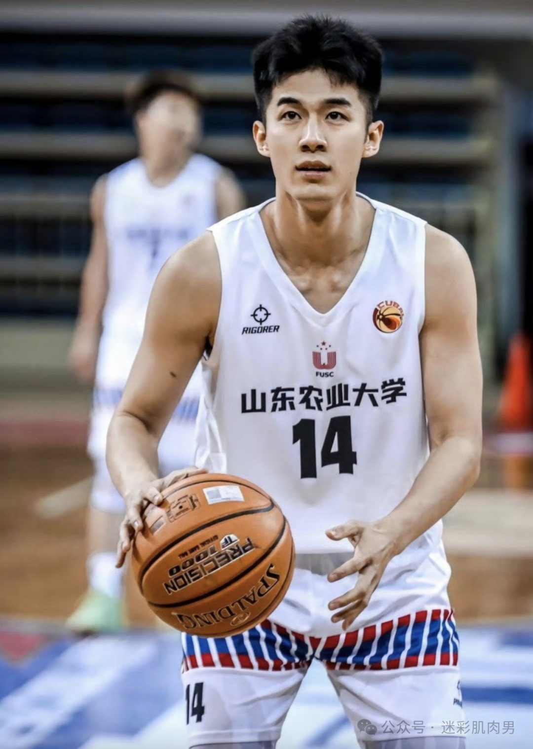 185CM 的篮球体育生男高太帅了！“山东大老公”！