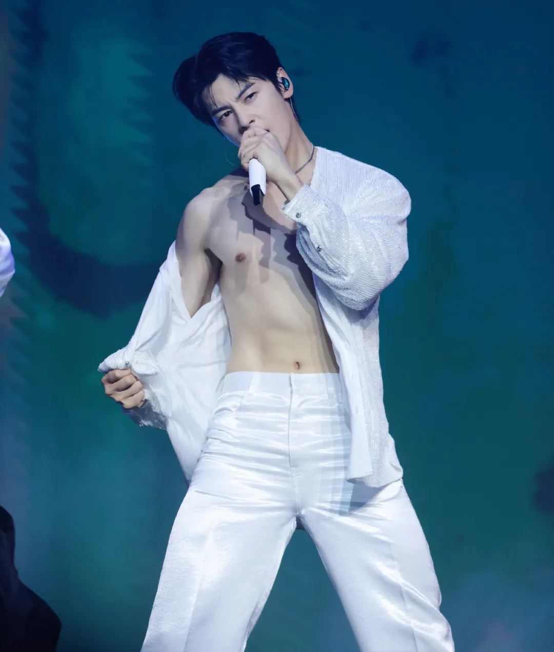 KPOP 年度最帅面孔：车银优仅排第六，他已连续两年夺冠！