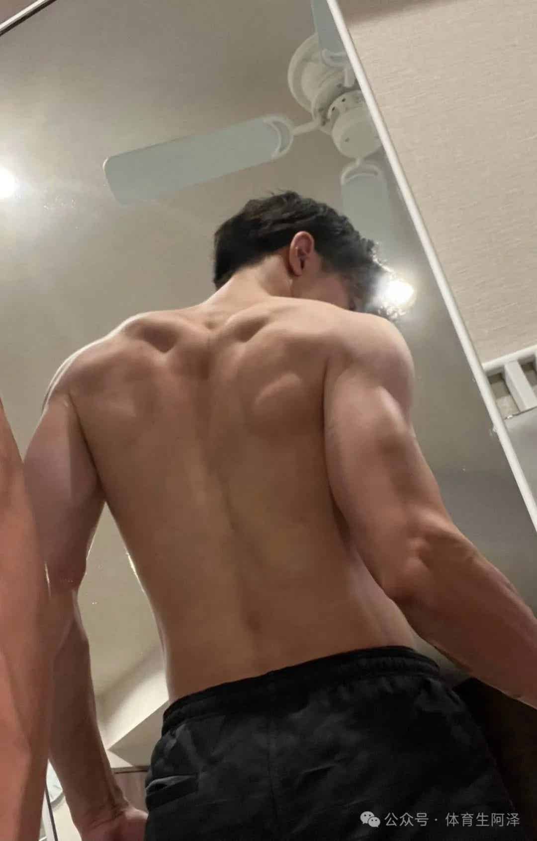 185 篮球体育生，腹肌写真全见版！八块腹肌别太诱人