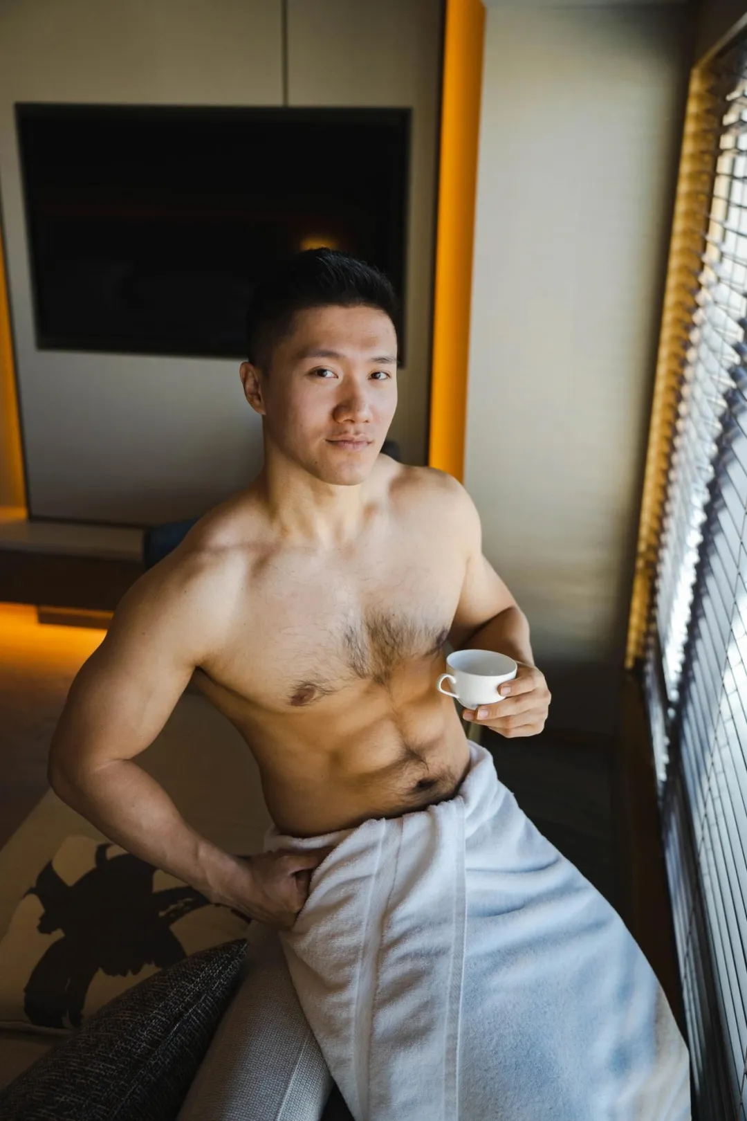 180CM 北京体育大学的肌肉男大，胸毛太茂盛了！
